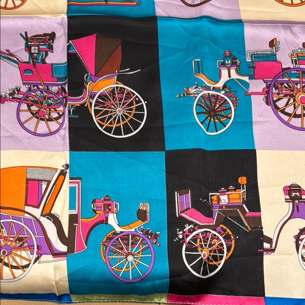 Colorful Carriage Print Scarf - Picture 6 of 7